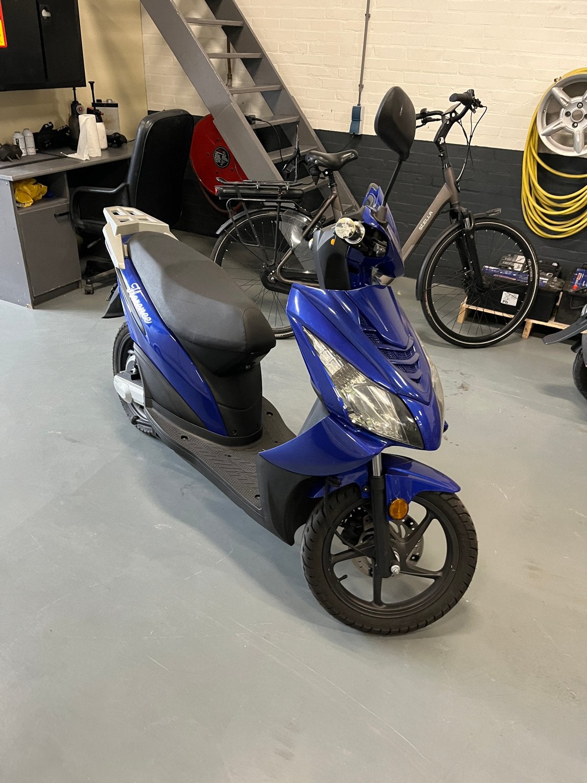 Gratis scooter (Florence) - Defect, alleen vrijwaring, Ophalen, Gebruikt, Elektrisch, Overige merken