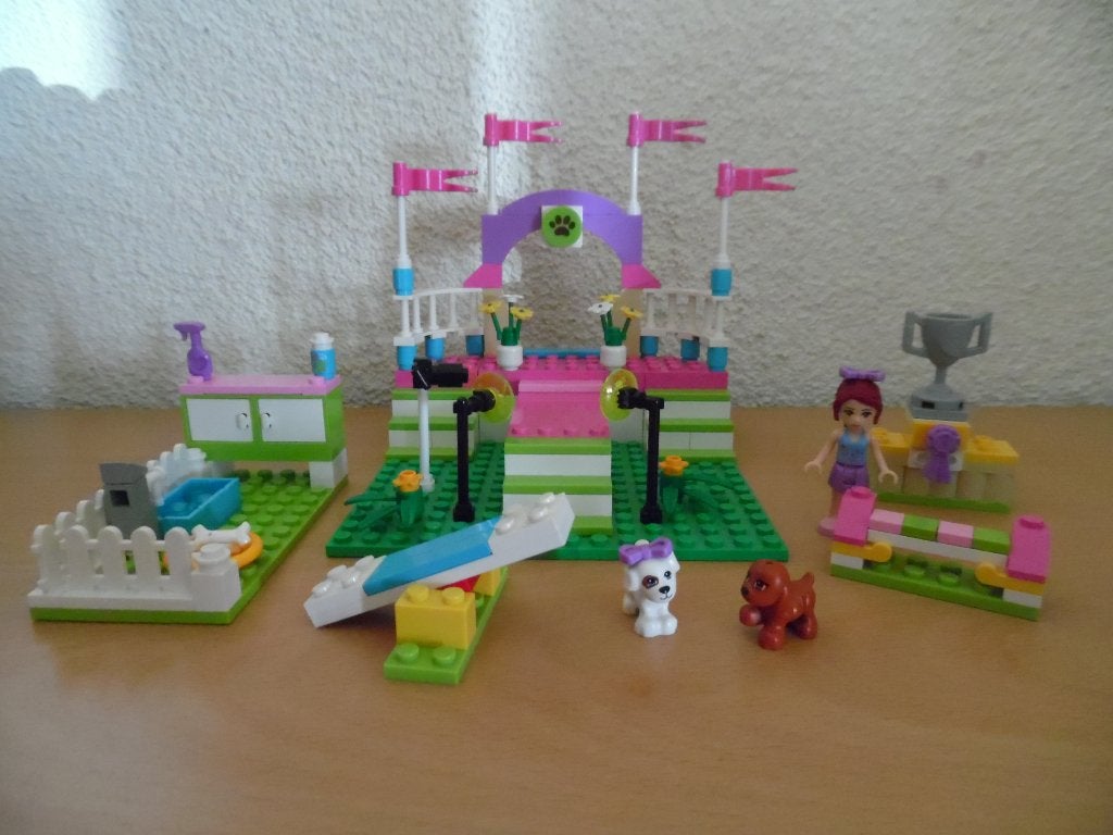 Lego Friends 3942 Heartlake hondenshow., Ophalen of Verzenden, Zo goed als nieuw
