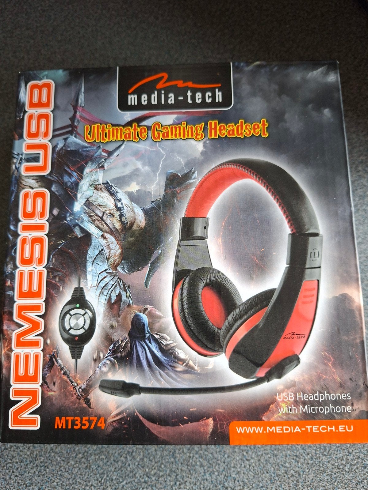 Media-Tech Nemesis USB MT3574 Gaming Headset met Microfoon, Ophalen of Verzenden, Zo goed als nieuw, Over-ear, Mute-functie