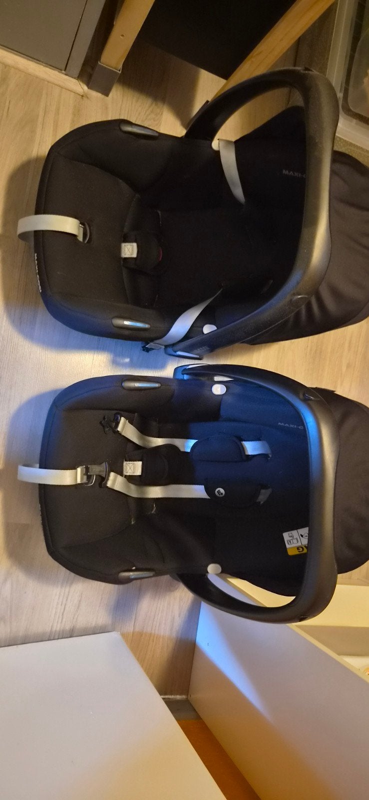 2x Maxi-Cosi autostoeltjes met Isofix bases, Ophalen, Gebruikt, Isofix, 0 t/m 13 kg