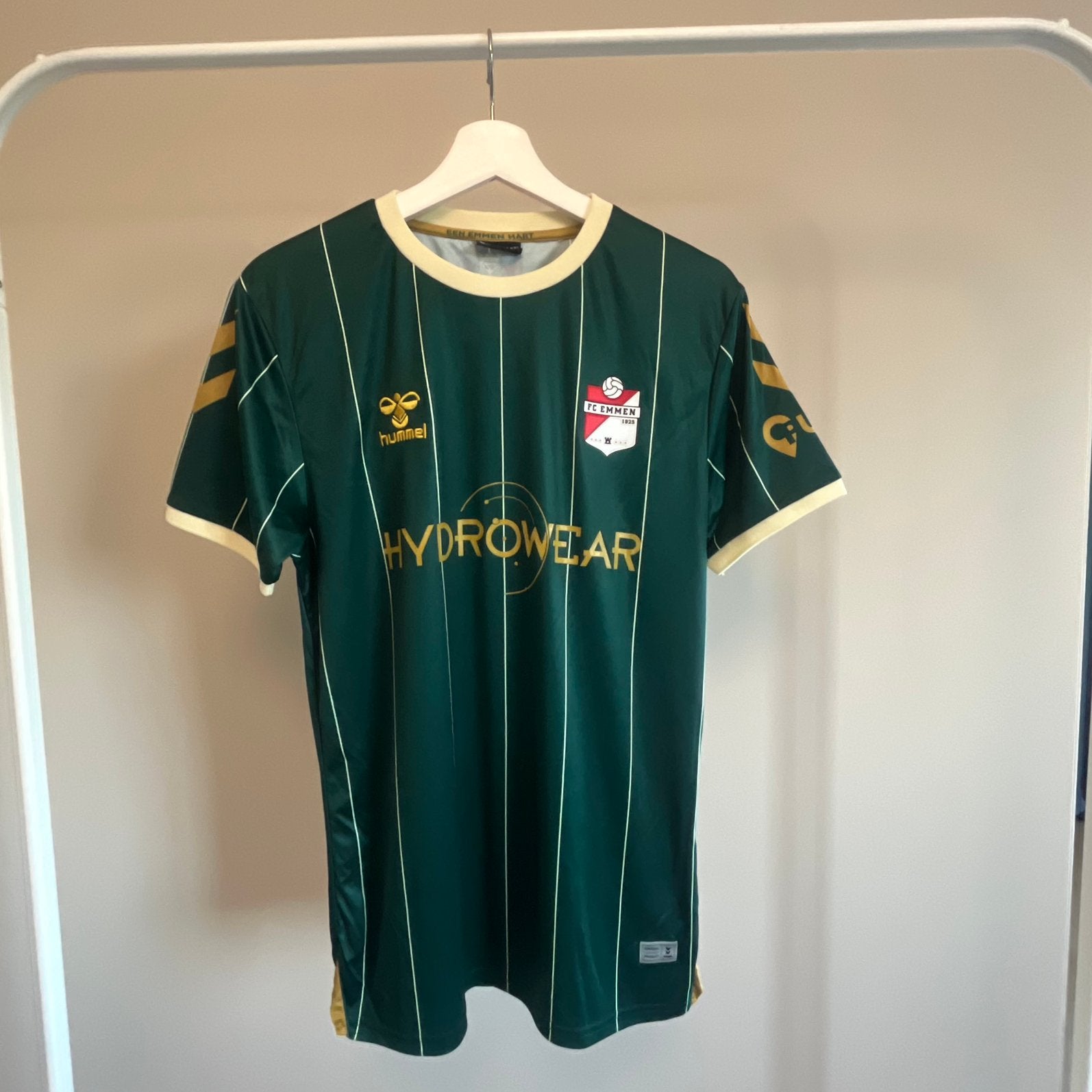 FC Emmen shirt, Shirt, Ophalen of Verzenden, Zo goed als nieuw, X