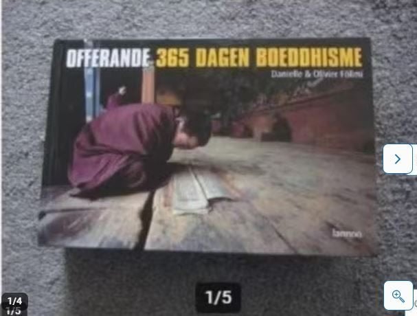 Offerande 365 dagen boeddhisme Follmi, Ophalen of Verzenden, Zo goed als nieuw, Follmi, Boeddhisme