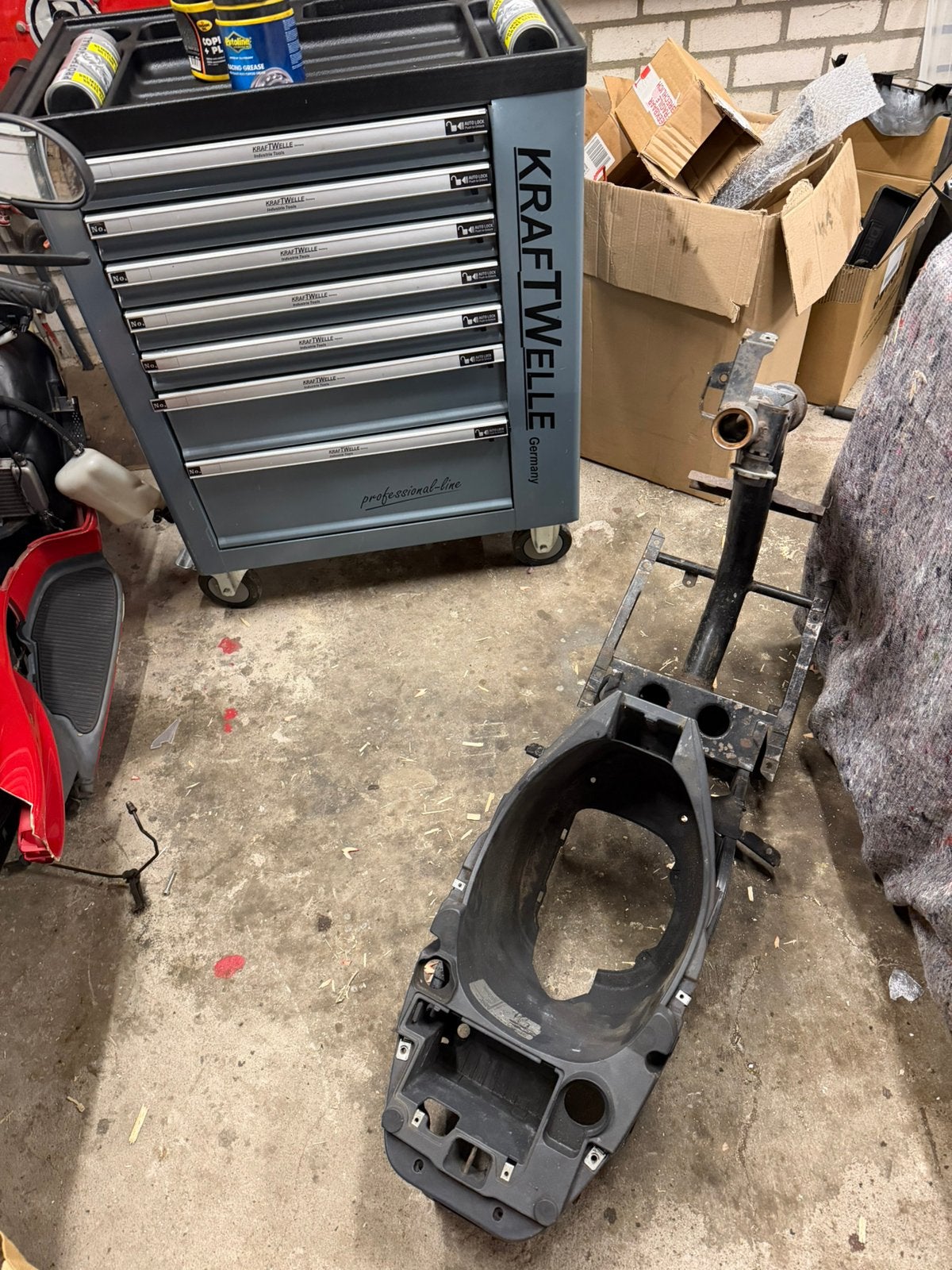 Piaggio zip 2005 frame A1, Fietsen en Brommers, Scooters | Piaggio, Ophalen of Verzenden, Zo goed als nieuw, Benzine, Zip