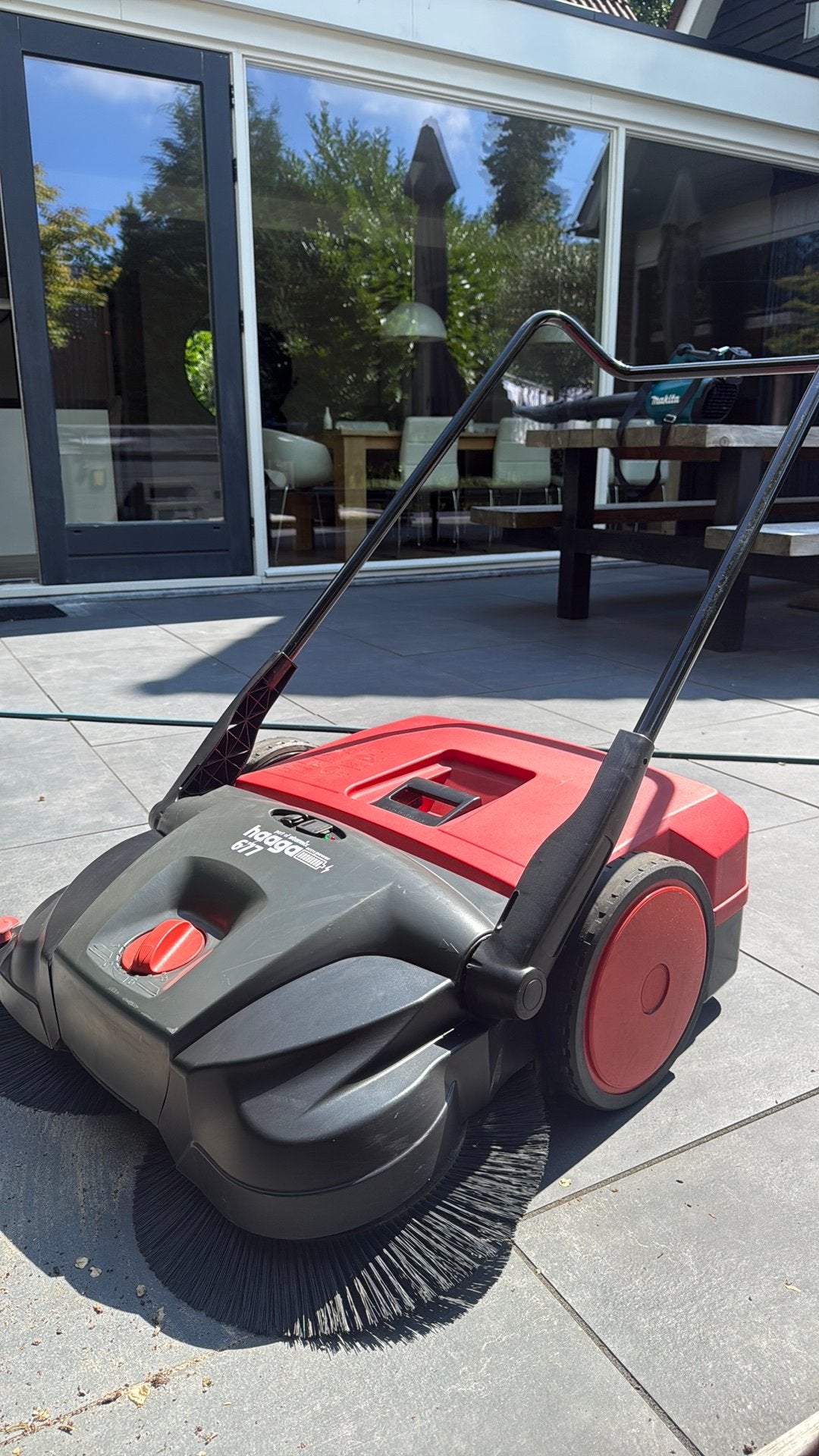Haaga 677 Veegmachine van Starmix : weinig gebruikt!, Tuin en Terras, Grasmaaiers, Ophalen, Zo goed als nieuw