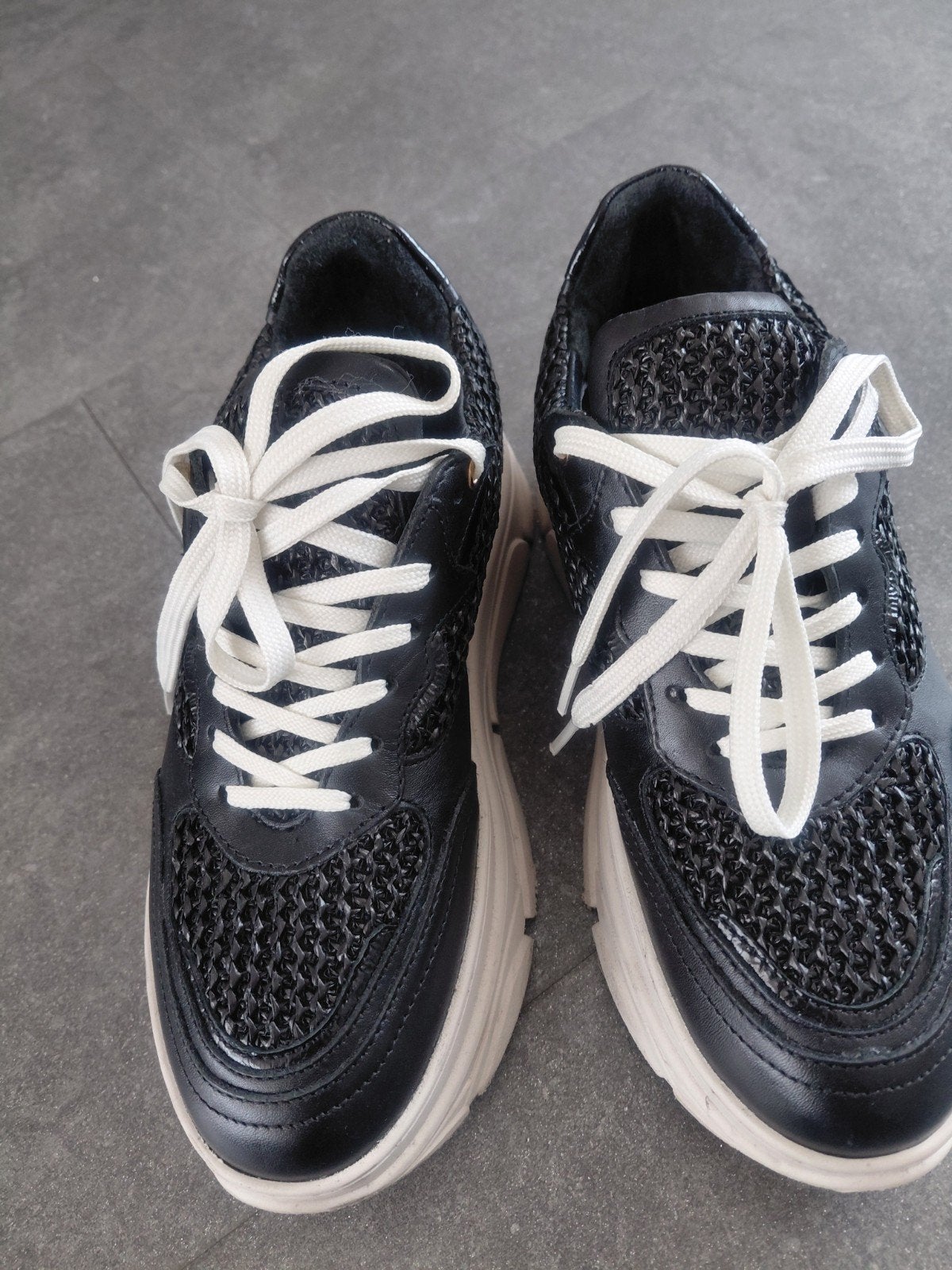 Zwarte Sacha sneakers - één keer gedragen, Kleding | Dames, Schoenen, Zwart, Ophalen of Verzenden, Sacha, Sneakers of Gympen
