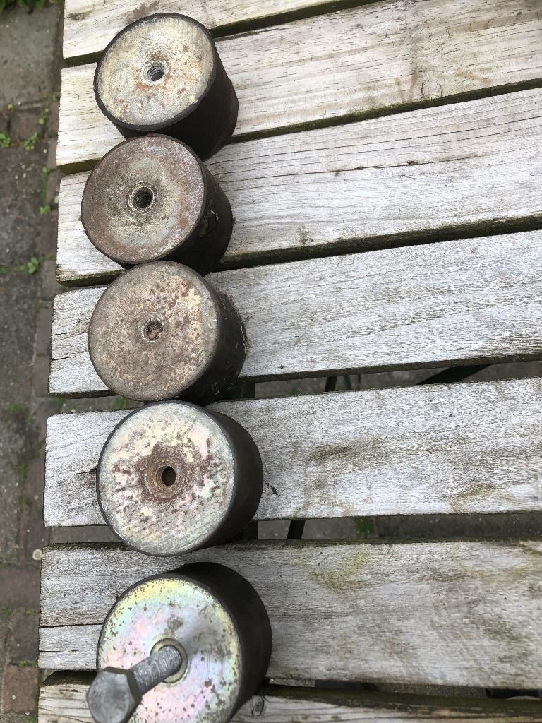 Trillingsdempers met M12 schroefdraad, Ophalen of Verzenden, Zo goed als nieuw, Minder dan 50 mm, Overige typen