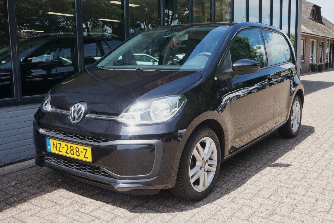 Volkswagen up! 1.0 BMT move up! (bj 2017), Auto's, Volkswagen, Voorwielaandrijving, 12 maanden, Stof, Gebruikt