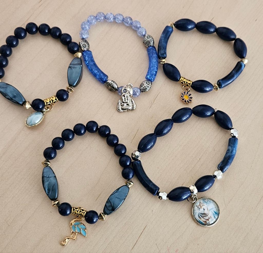 5x kralen armband met hanger blauw, Ophalen of Verzenden, Nieuw, Blauw, Overige materialen