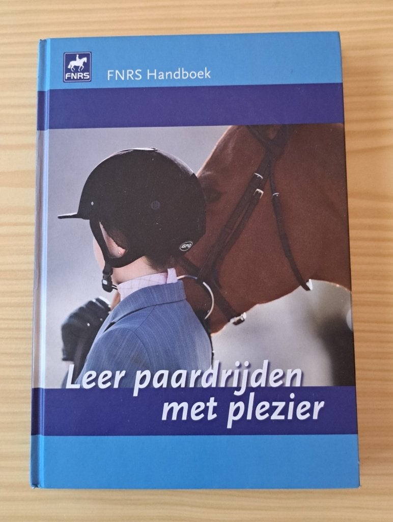 FNRS Handboek - Leer paardrijden met plezier (+proevenboek), Ophalen of Verzenden, Zo goed als nieuw, Paarden of Pony's, FNRS