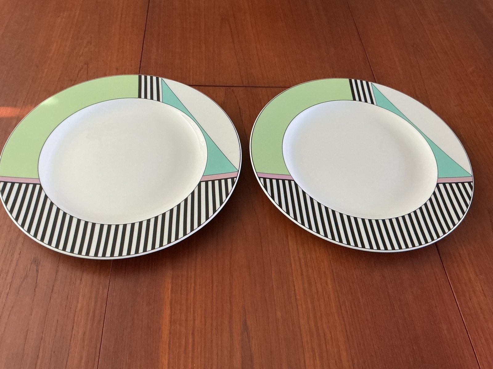Arzberg borden 31 cm - Memphis stijl jaren 80, Huis en Inrichting, Keuken | Servies, Arzberg, Ophalen of Verzenden, Zo goed als nieuw