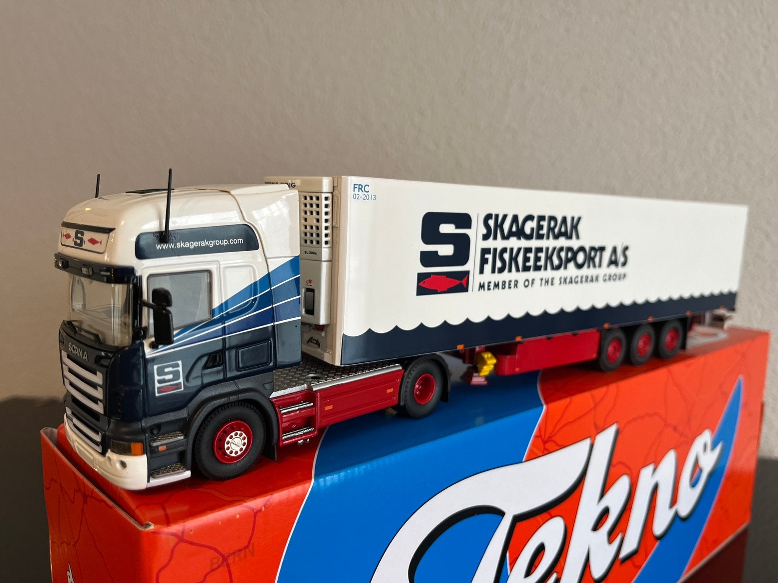 Tekno Scania R450 Skagerak Fiskeeksport 🇩🇰, Ophalen of Verzenden, Zo goed als nieuw, Bus of Vrachtwagen, Tekno