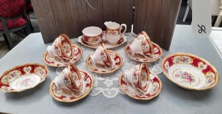 Div royal albert servies lady hamilton, Ophalen of Verzenden