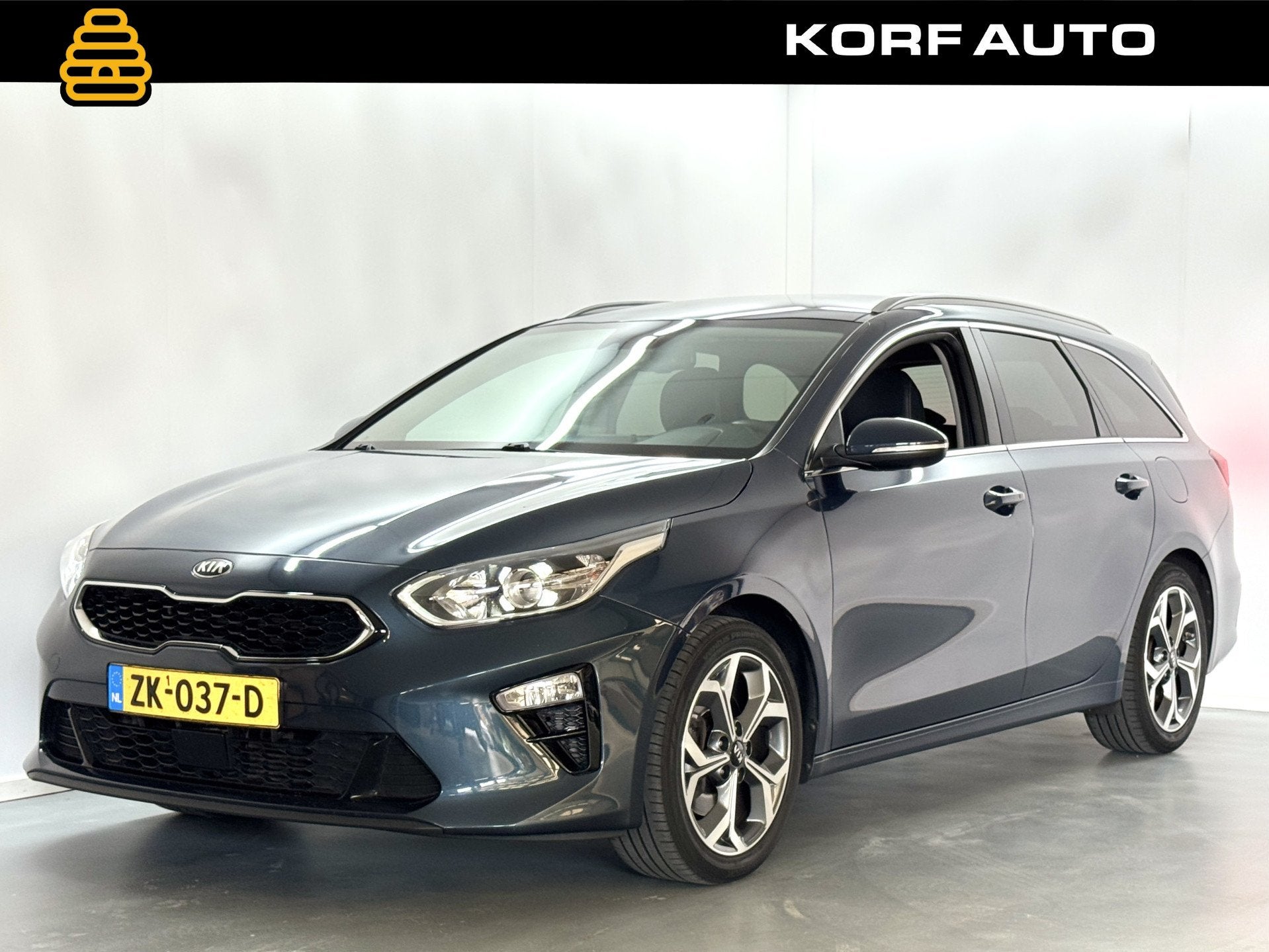 Kia Ceed Sportswagon 1.4 T-GDi DynamicPlusLine | Stuur+stoel, 4 cilinders, Met garantie (alle), Blauw, Leder en Stof