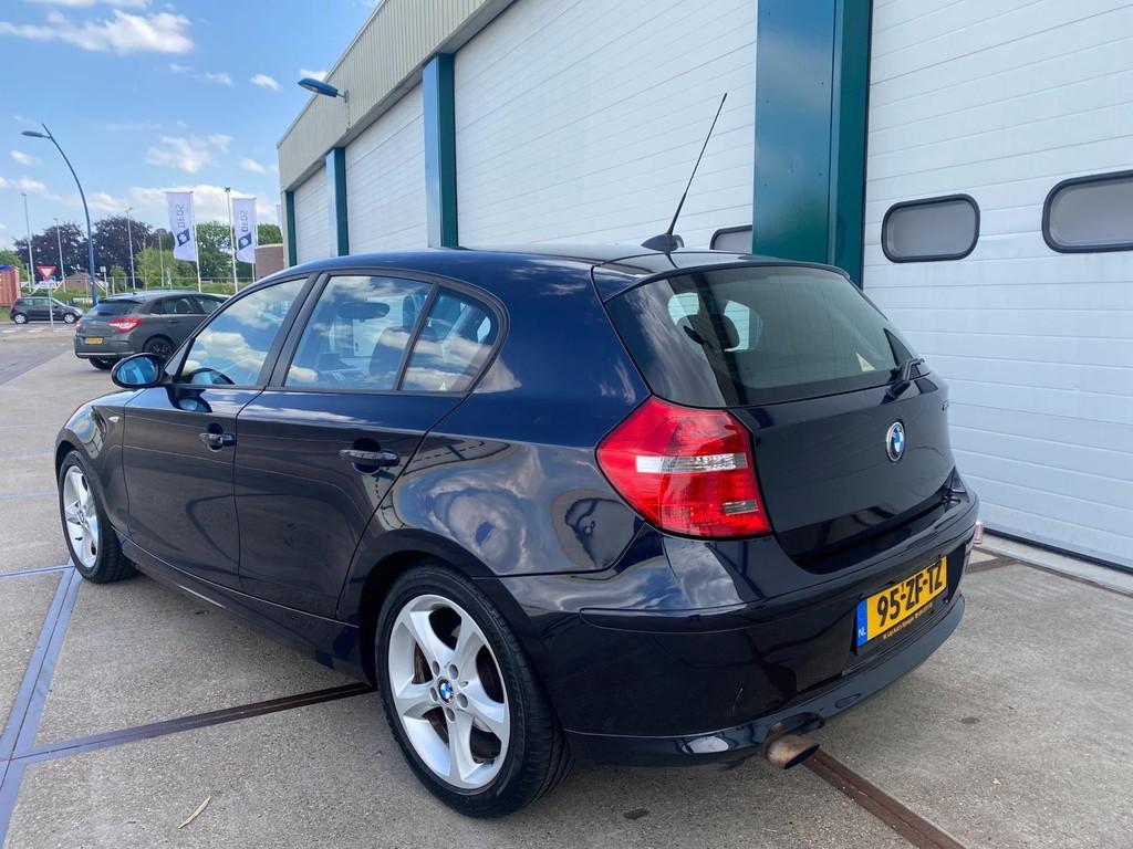 BMW 1-serie 116i Business Line, Auto's, Gebruikt, 4 cilinders, Origineel Nederlands, 650 kg