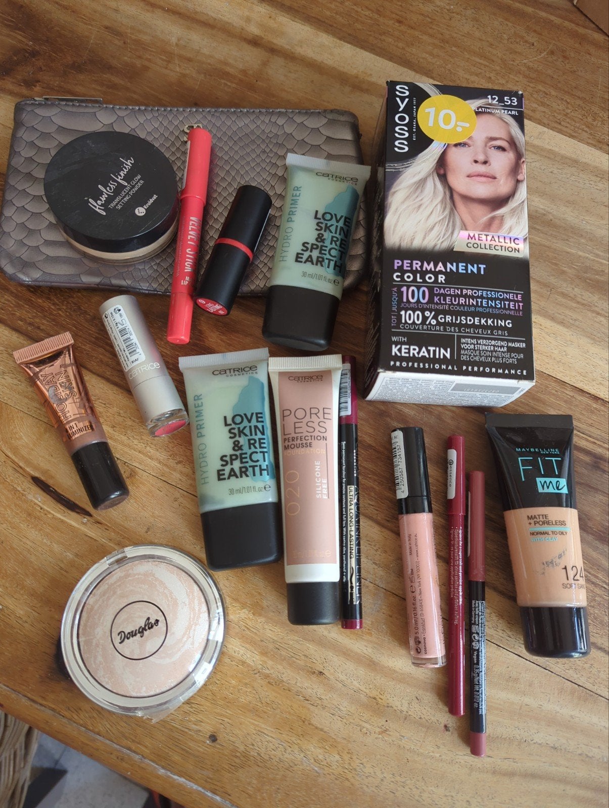Grote make-up en haarverf set - Alles nieuw!, Ophalen of Verzenden, Nieuw, Overige kleuren, Gehele gezicht