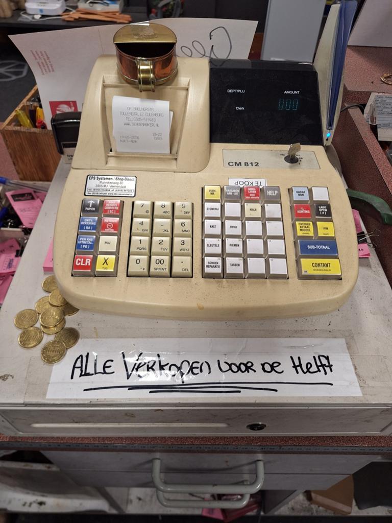 Kassa voor een winkel, Ophalen