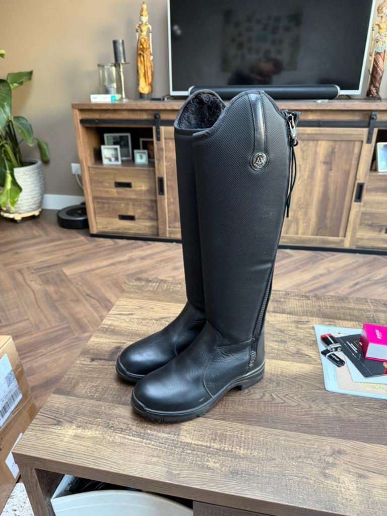 Mountain horse laarzen active winter, Dieren en Toebehoren, Paardrijkleding, Ophalen of Verzenden, Zo goed als nieuw, Dressuur