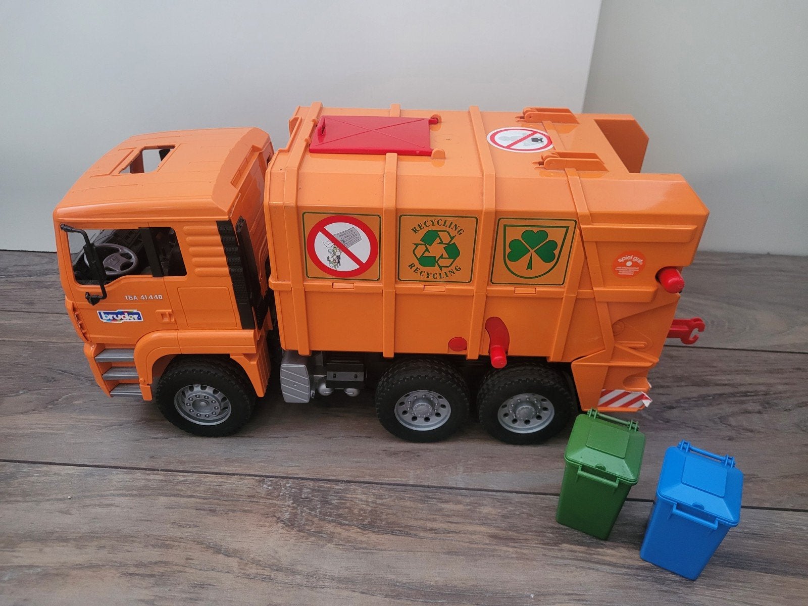 Bruder MAN TGA Vuilniswagen met 2 afvalbakken, Ophalen, Gebruikt