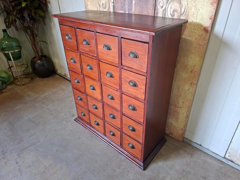 Antieke teakhouten ladenkast, apothekerskast, archiefkast, Huis en Inrichting, Kasten | Ladekasten, Ophalen of Verzenden, 25 tot 50 cm
