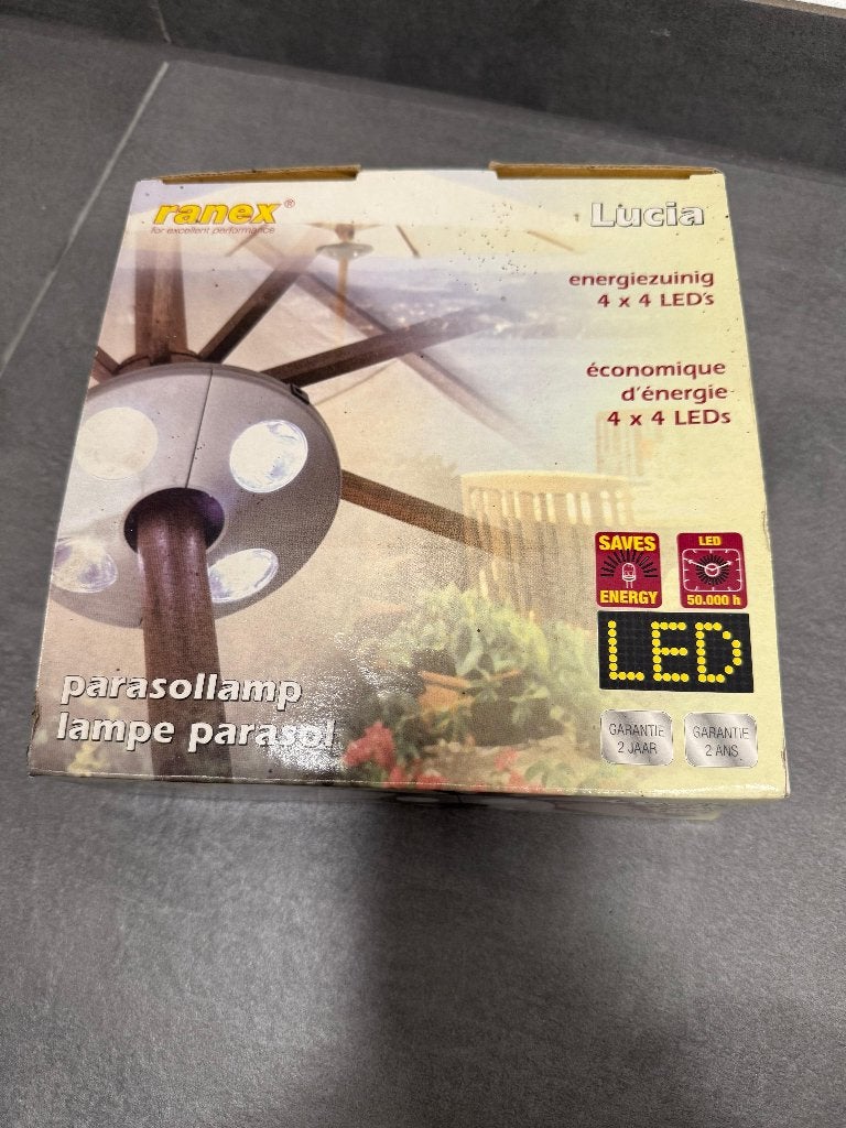 Nieuwe Ranex parasollamp batterij, LED tuinverlichting sfeer, Kunststof, Minder dan 50 watt, Ophalen of Verzenden, Hanglamp