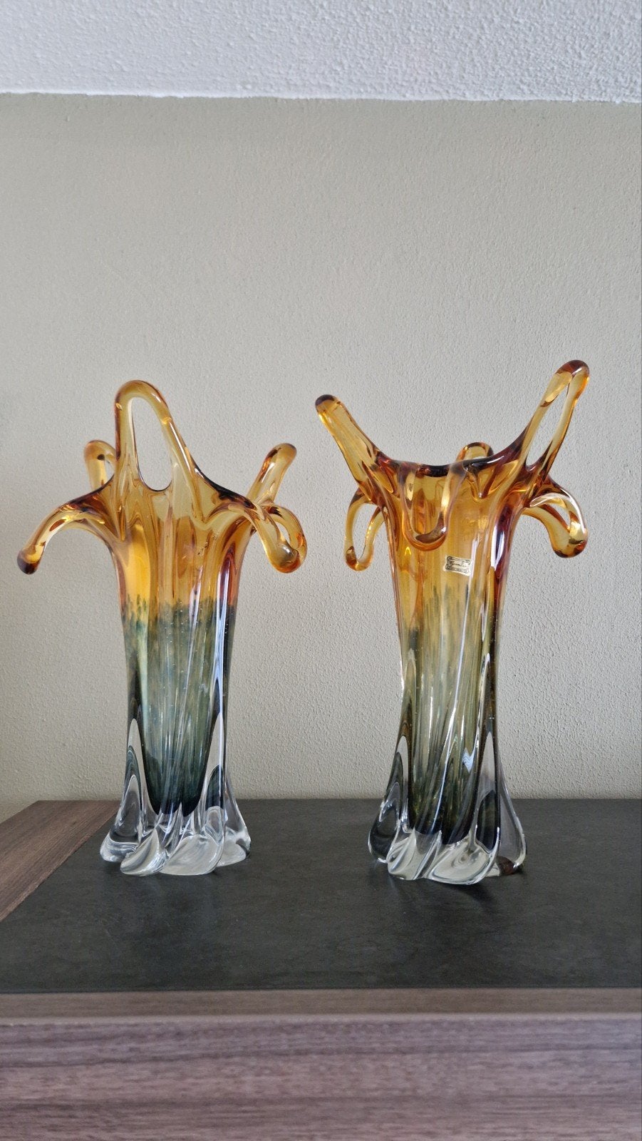 Set van 2 handgeblazen glazen vazen, amberkleurig, Ophalen