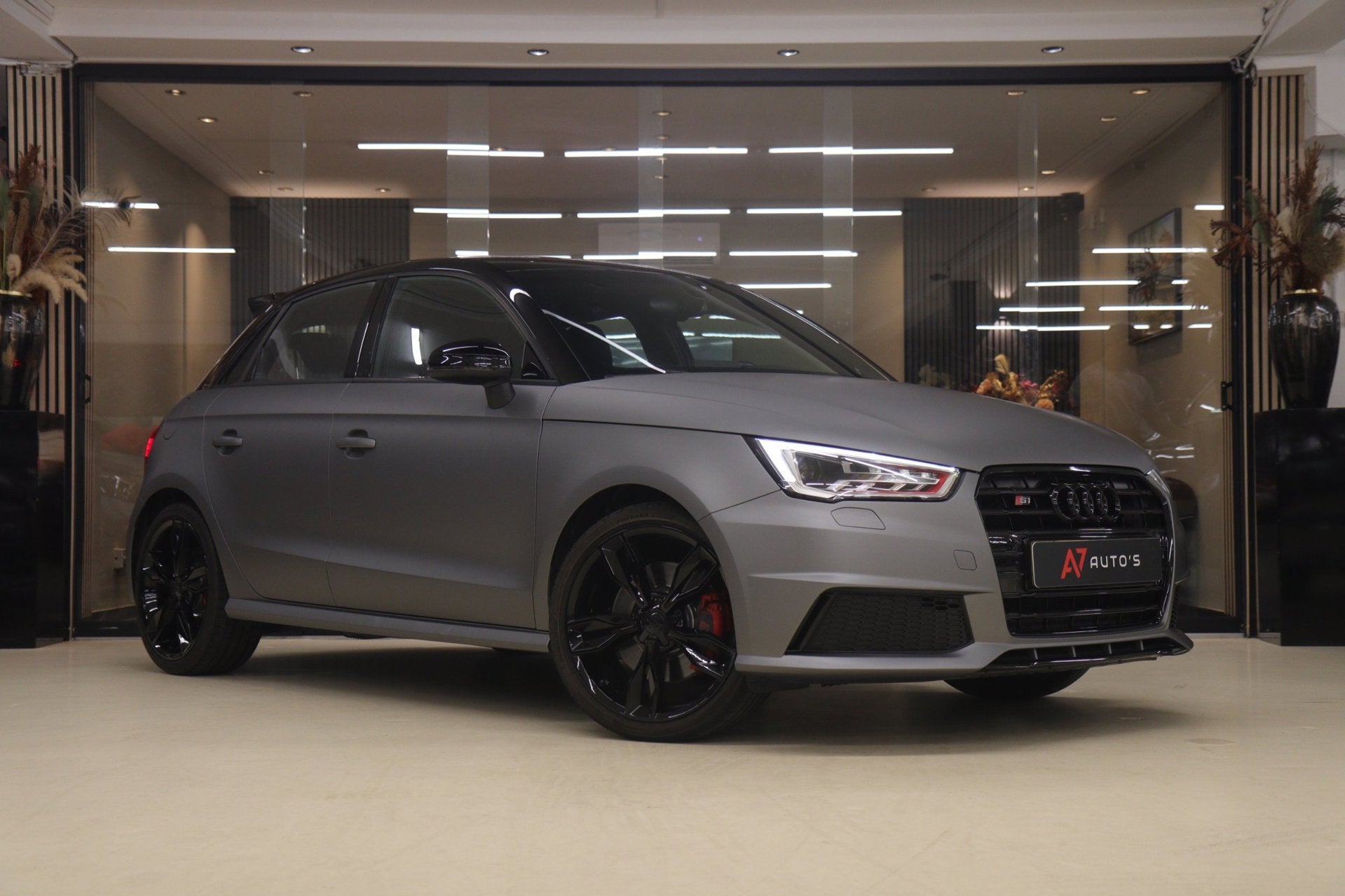 Audi A1 Sportback 2.0 TFSI S1 Quattro Pro Line Plus 3X S-LIN, Auto's, Audi, Euro 6, 4 cilinders, 1984 cc, Leder en Stof