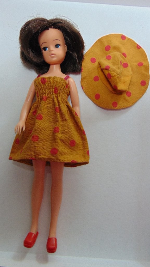 Sindy barbie in outfit sun spotter, Verzamelen, Poppen, Ophalen of Verzenden, Gebruikt, Pop