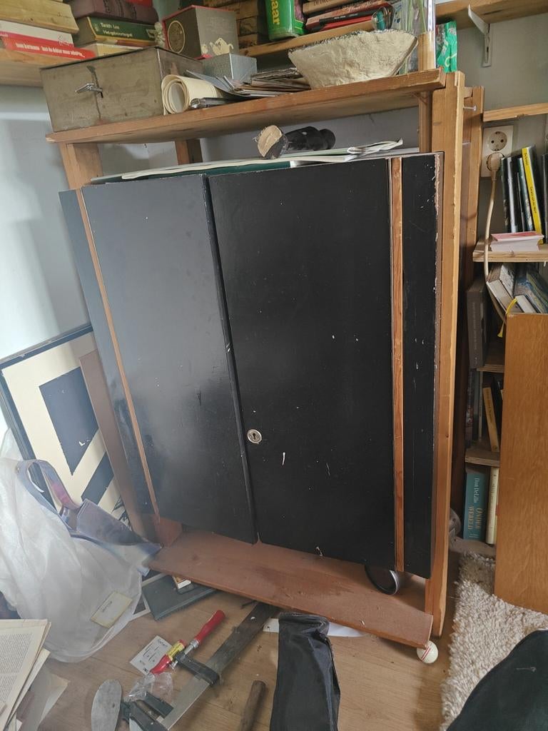 Gratis TV-kast / Opbergkast, Huis en Inrichting, Kasten | Televisiemeubels, Gebruikt, Minder dan 100 cm, 100 tot 150 cm, 25 tot 50 cm