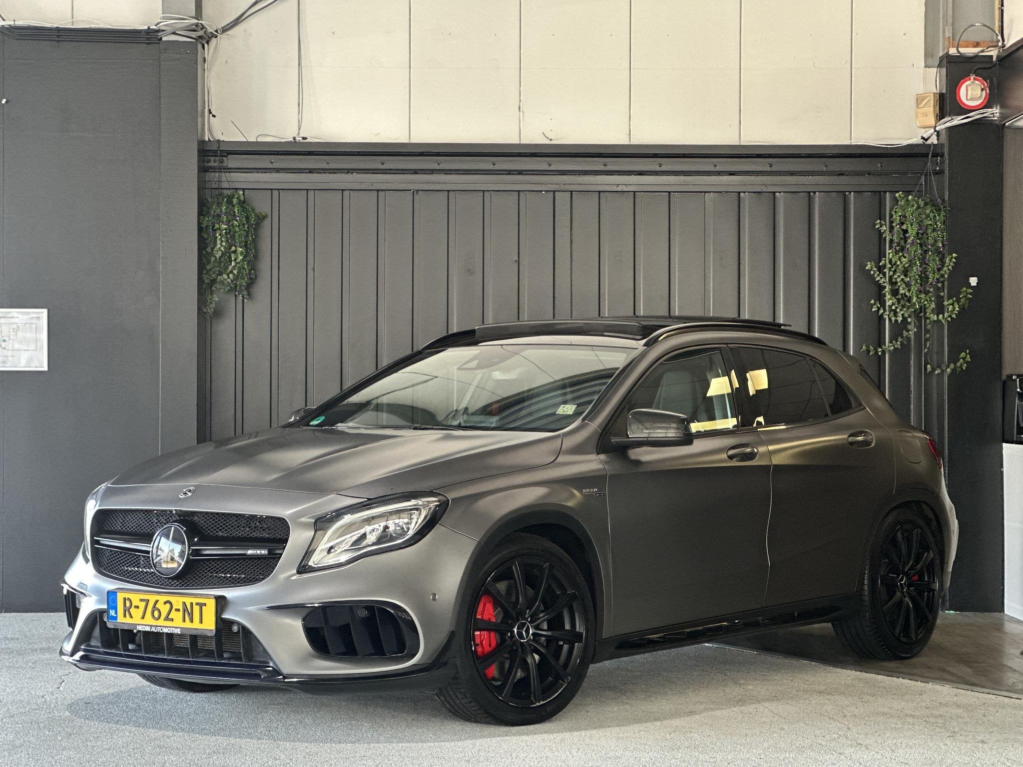 Mercedes-Benz GLA-klasse AMG 45 4MATIC Business | Panoramada, Automaat, Dealer onderhouden, Gebruikt, 4 cilinders