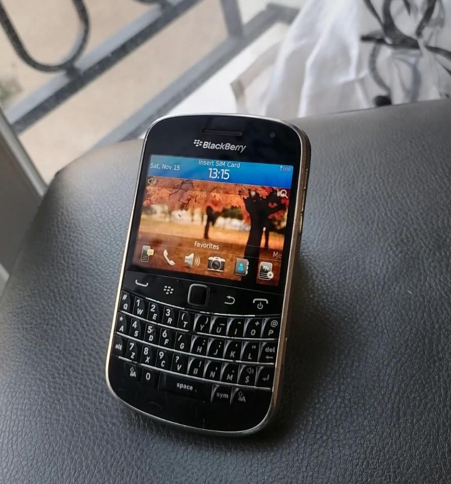 Te koop: een nette BlackBerry Bold 9900 black edition .

Dez, Telecommunicatie, Mobiele telefoons | Hoesjes en Frontjes | Blackberry