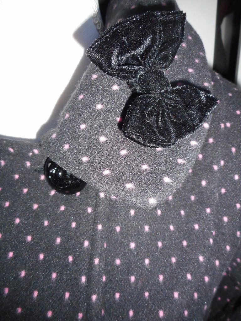 Leuke korte jas met roze stippen en strik van A Wear, Nieuw, Maat 38/40 (M), Overige kleuren, Nieuw, Ophalen of Verzenden