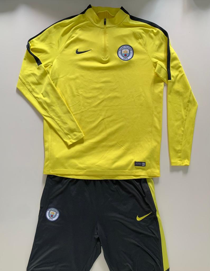 Trainingspak Nike met Manchester City logo, Maat L, Ophalen of Verzenden, Zo goed als nieuw, Trainingspak