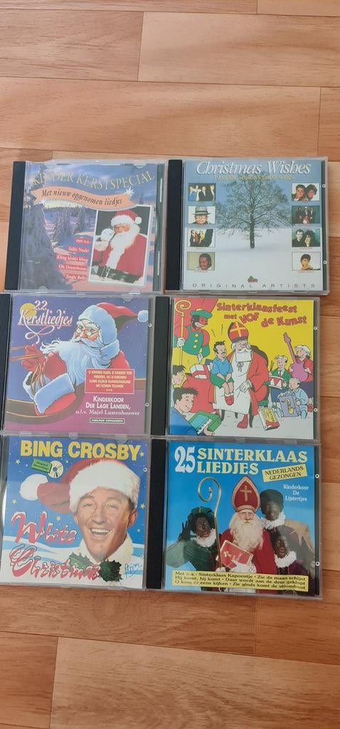 6 cd's. (4x kerst thema,  2x sinterklaas thema), Ophalen, Zo goed als nieuw