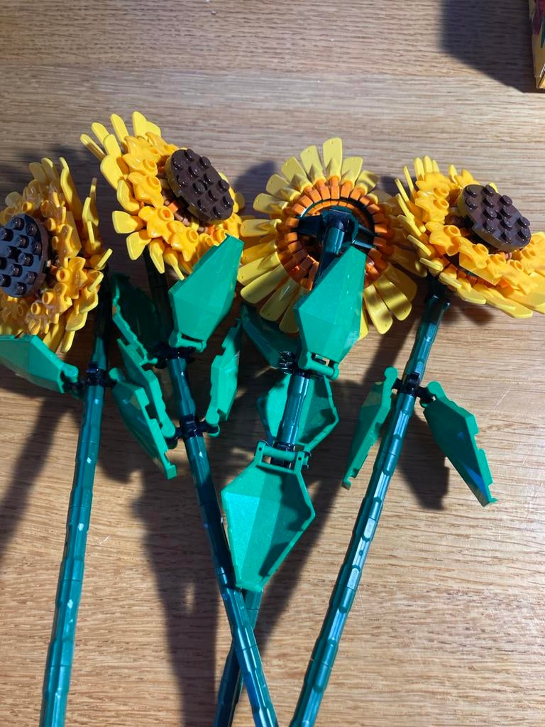 LEGO Zonnebloemen (40524) - Complete set met doos en instruc, Overige thema's, Lego, Ophalen of Verzenden, Zo goed als nieuw