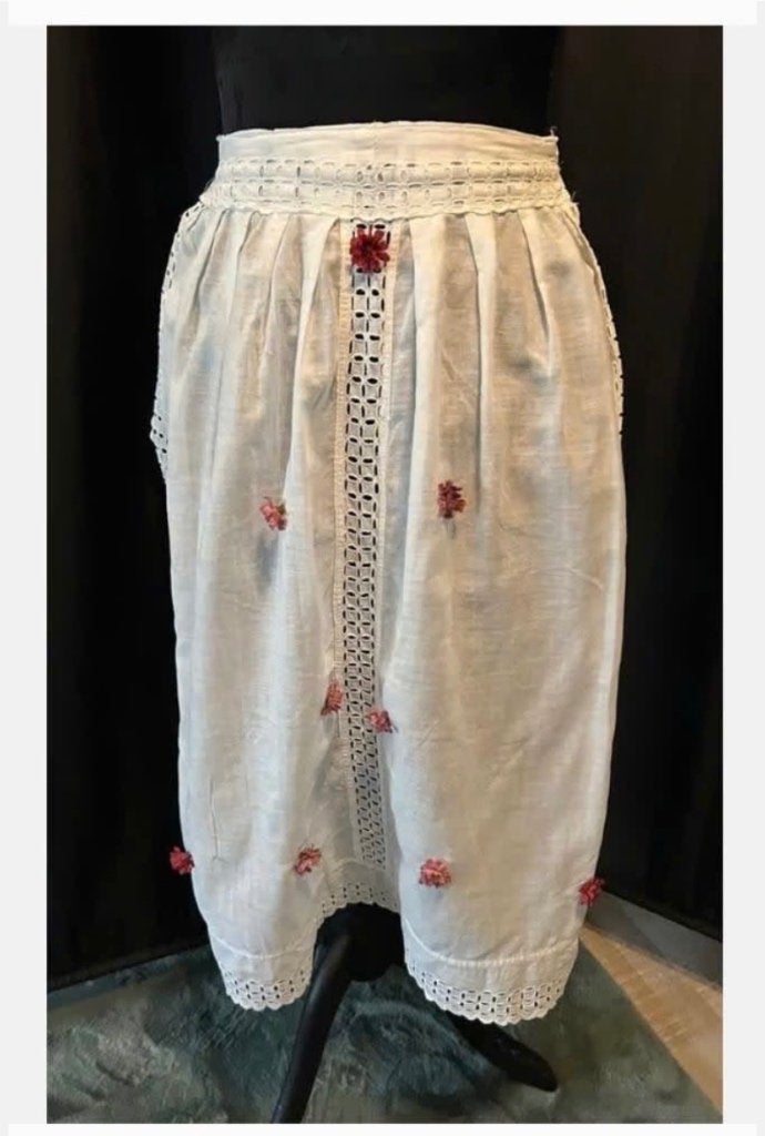 Vintage antiek schort met opgelegde bloemetjes 65 cm, Ophalen of Verzenden, Dames