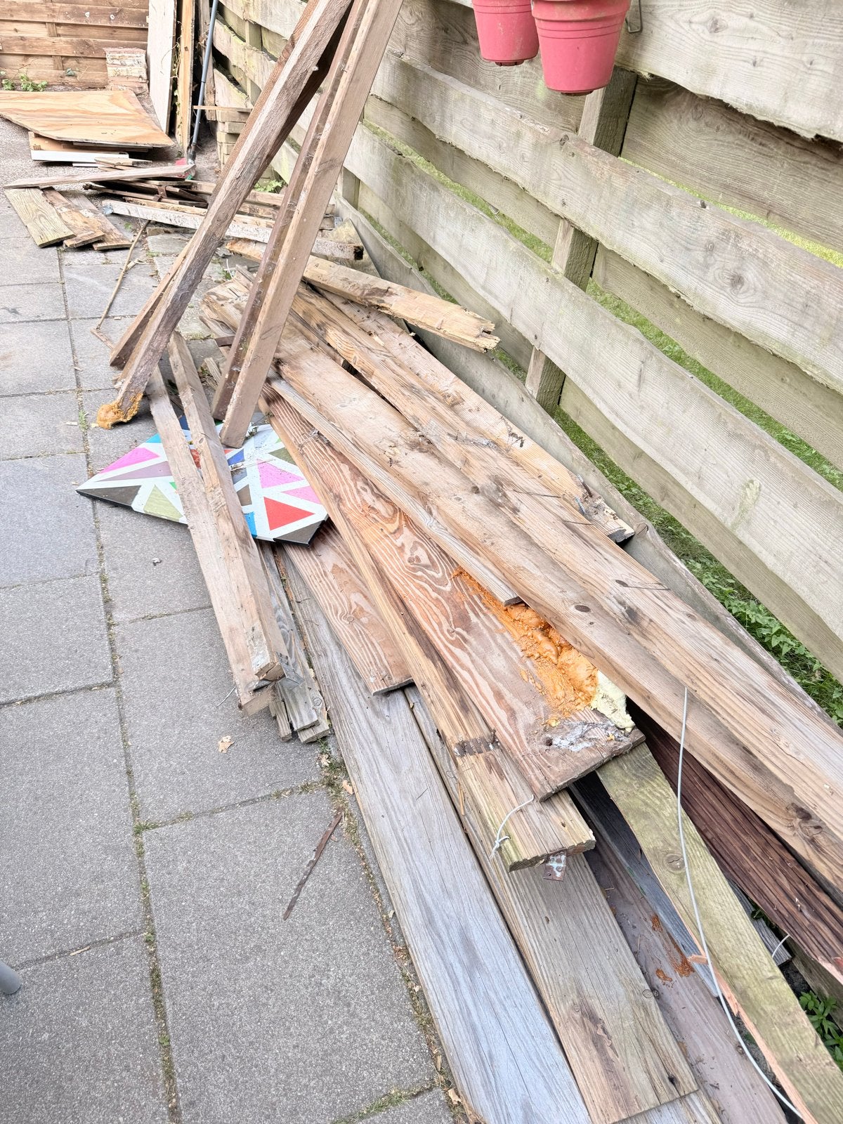 Diverse partij gebruikt hout en planken gratis, Doe-het-zelf en Verbouw, Ophalen, Gebruikt, Minder dan 25 mm, Plank