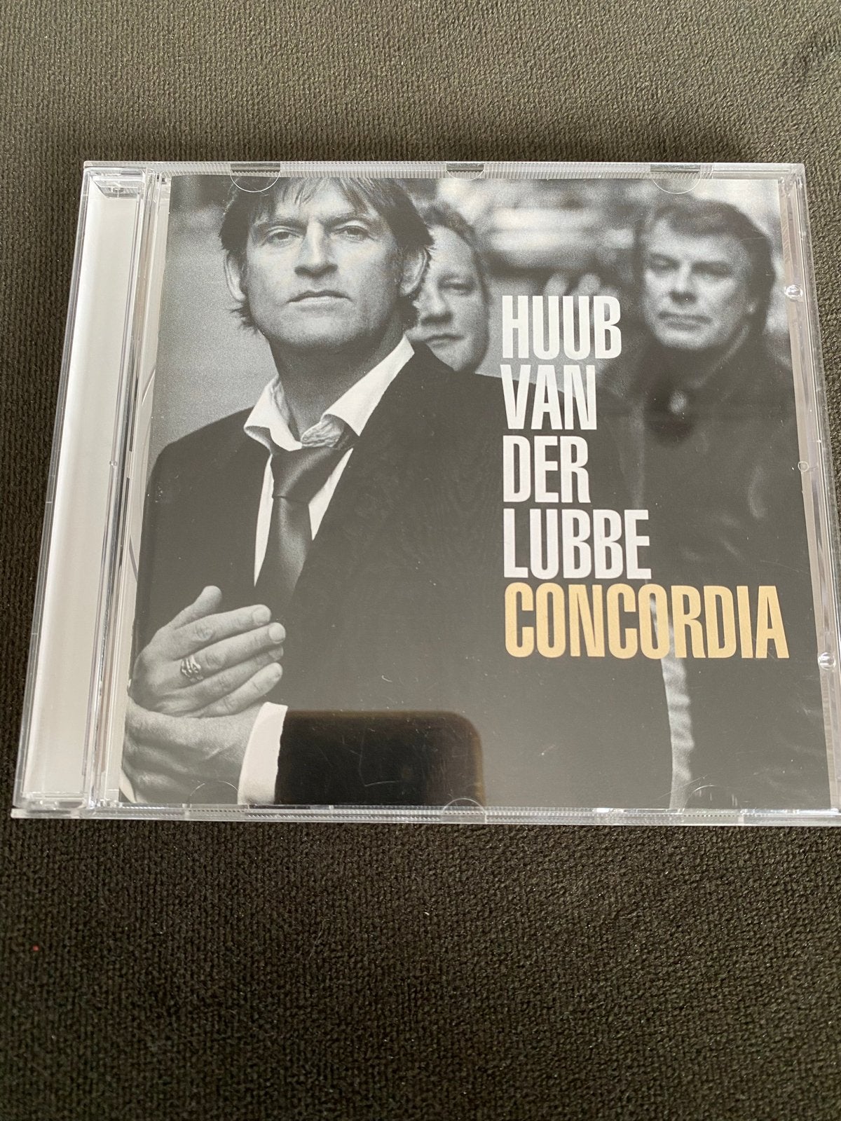 Gesigneerde CD Huub van der Lubbe - Concordia, Ophalen of Verzenden, Zo goed als nieuw, Pop, Gesigneerd