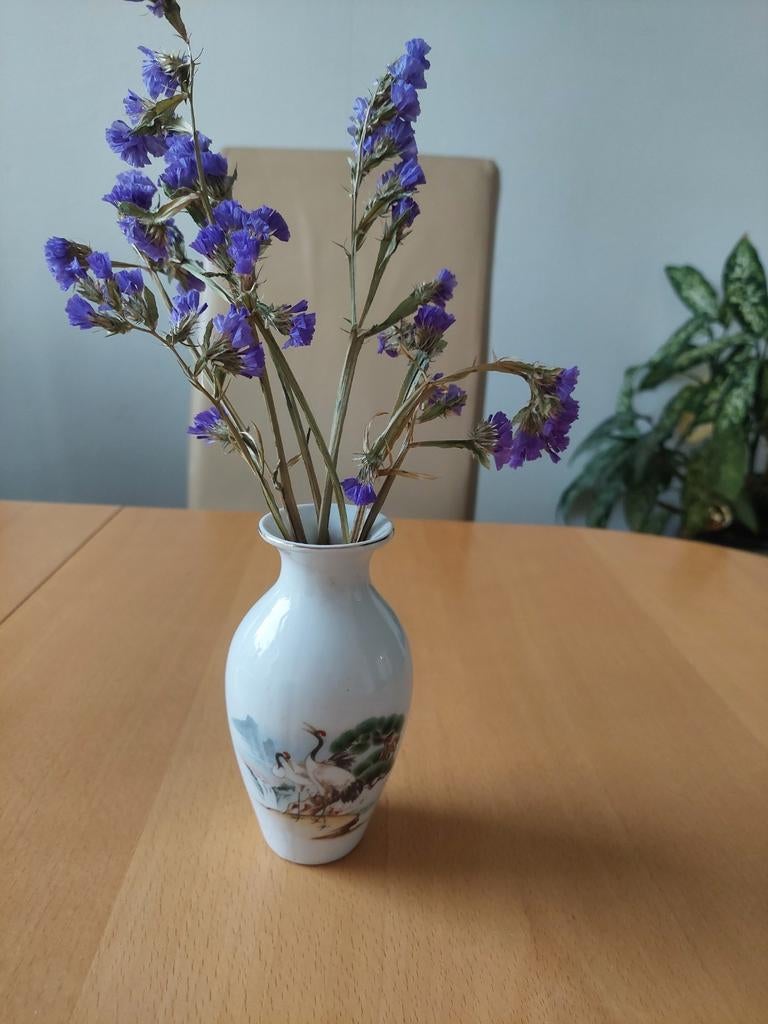 Kleine vaasje, Overige kleuren, Aardewerk of Porselein, Ophalen of Verzenden, Zo goed als nieuw