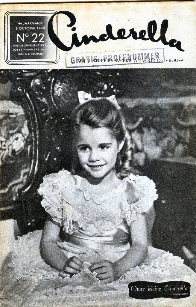 Cinderella weekblad voor de vrouw 1949, Ophalen of Verzenden, Gelezen, Damesbladen