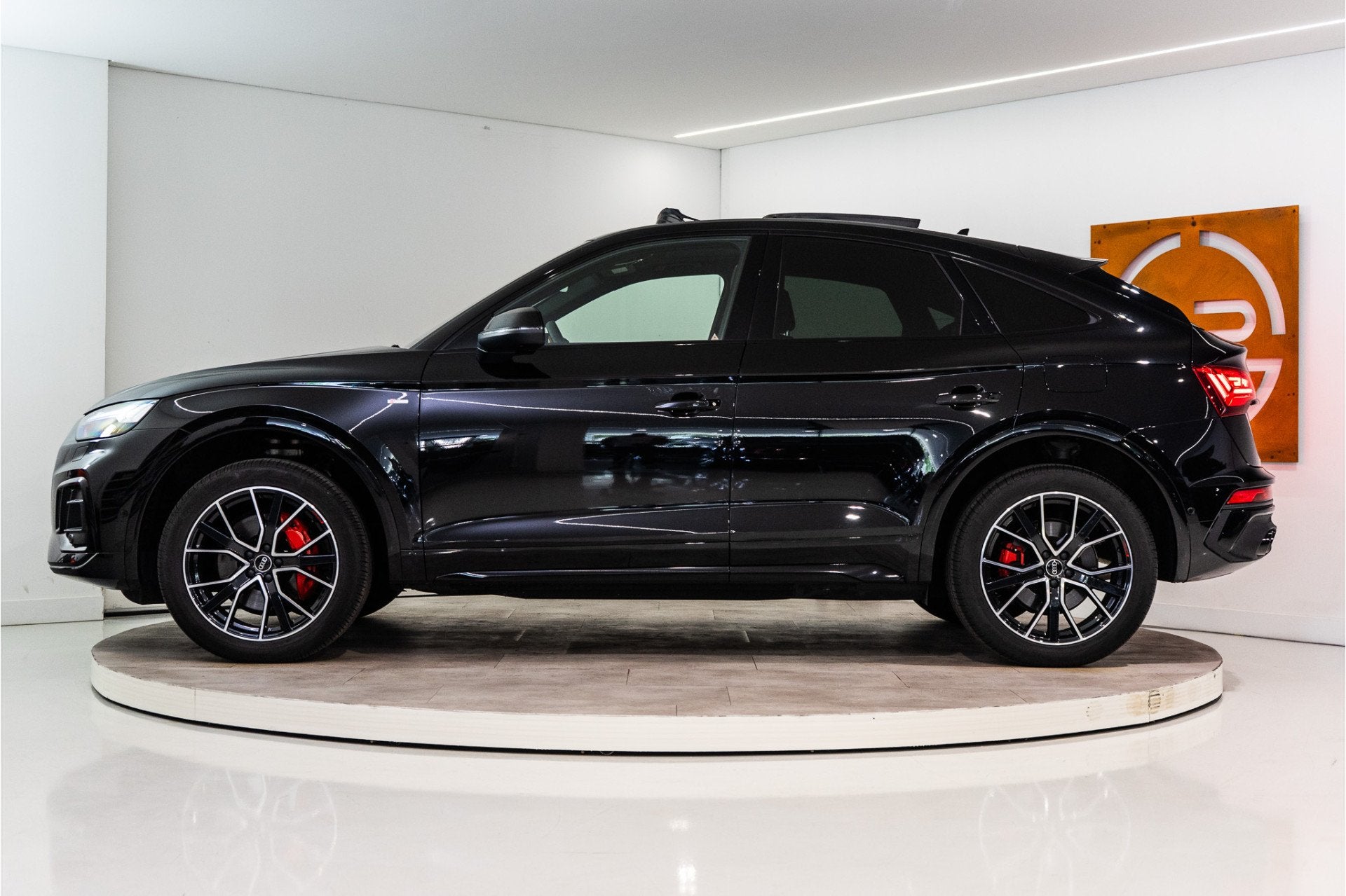 Audi Q5 Sportback 50 TFSI e S Edition Plug-In Hybrid | Pano, Auto's, Audi, Automaat, Dealer onderhouden, Gebruikt, 4 cilinders