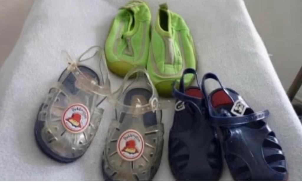 2 Paar waterschoenen in maat 26/27, Kinderen en Baby's, Kinderkleding | Schoenen en Sokken, Ophalen, Gebruikt, Overige typen, Hema