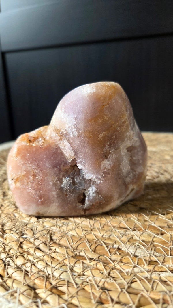 Roze amethist freeform, Verzamelen, Mineralen en Fossielen, Ophalen of Verzenden