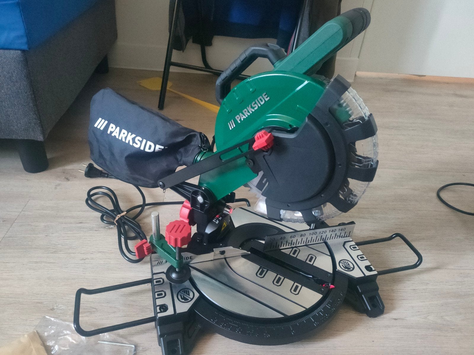 Parkside PKS 1500 C4 Afkortzaag - NIEUW, Ophalen, 70 mm of meer, Afkortzaag, 1200 watt of meer