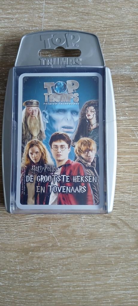 Harry Potter Top Trumps De Grootste Heksen en tovenaars, Vijf spelers of meer, Ophalen of Verzenden, Zo goed als nieuw, Top Trumps