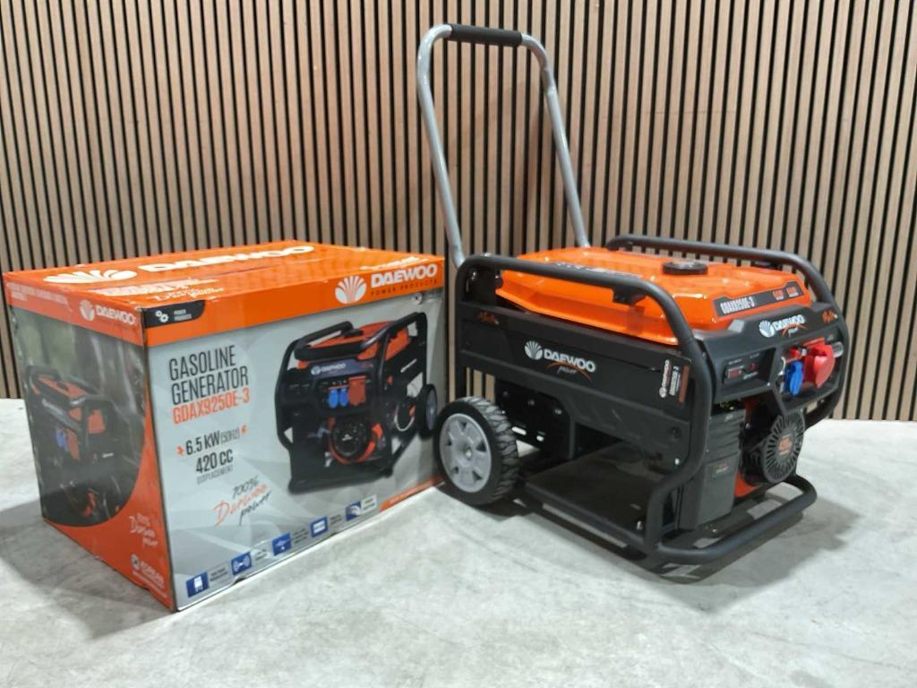 Daewoo benzine stroomgenerator aggregaat 4 modellen nieuw ‼️, Ophalen, Benzine, Geluidgedempt, Nieuw