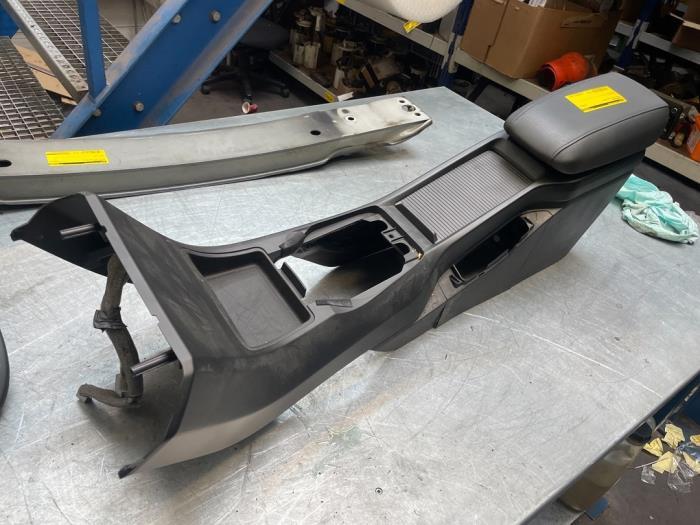 Armleuning van een Volvo V40, Gebruikt, -, -, Ophalen of Verzenden