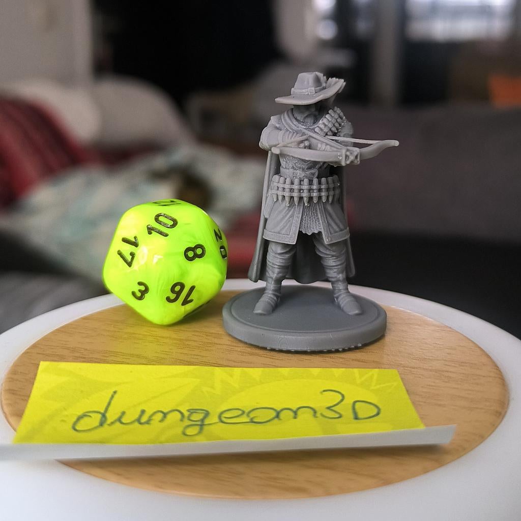 Dungeons & Dragons, D&D, HeroQuest, miniature Hunter Vampire, Hobby en Vrije tijd, Ophalen of Verzenden, Overige soorten