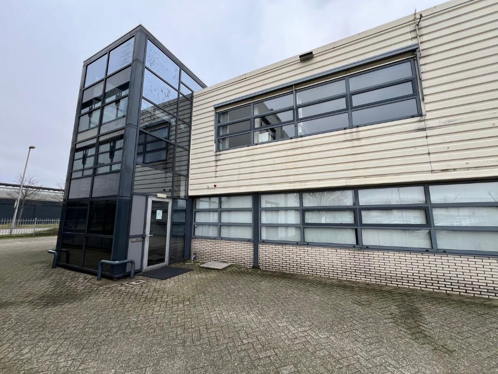 Kantoor / Bedrijfsruimte te huur Zaandam A Locatie, 900 m², Huur, Bedrijfsruimte