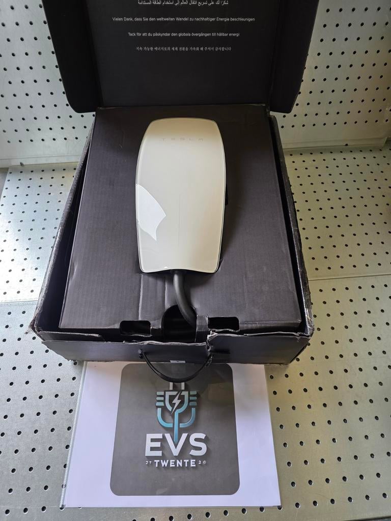 Tesla wall connector Gen.3  laadpaal met garantie lader, Ophalen of Verzenden, Zo goed als nieuw, Laadpaal