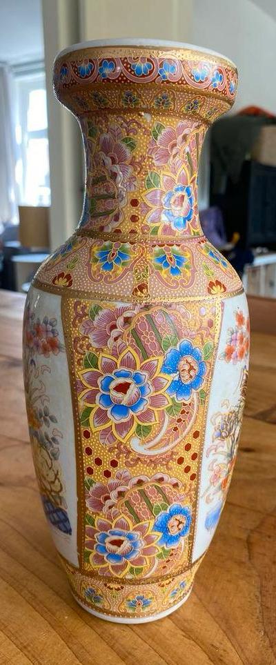 Mooie chinese vaas, veel details, Huis en Inrichting, Woonaccessoires | Vazen, Zo goed als nieuw, Overige kleuren, Minder dan 50 cm